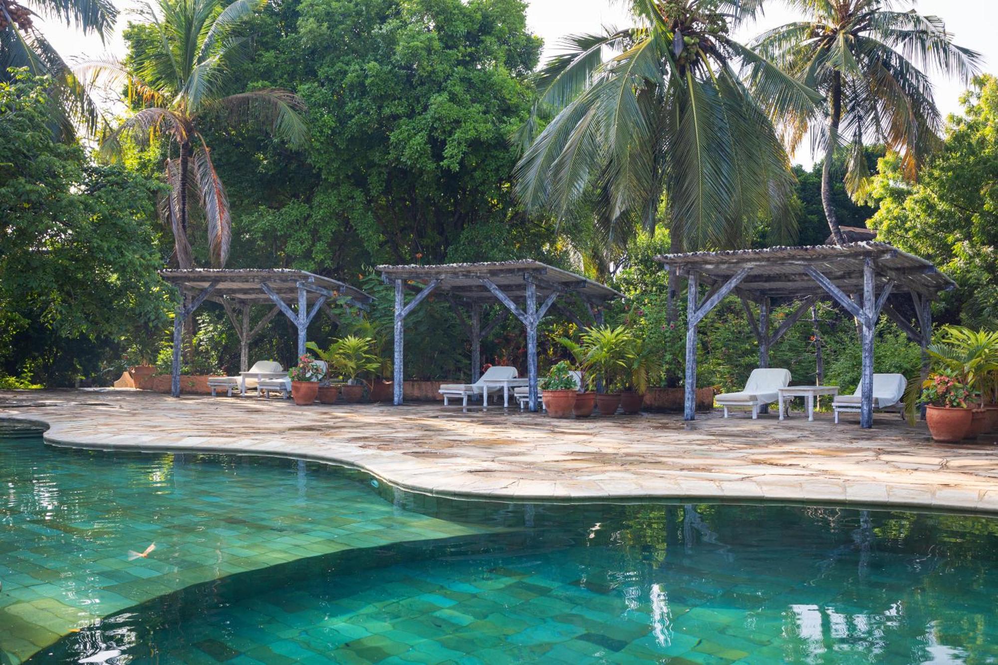 Chale Island Resort Укунда Экстерьер фото