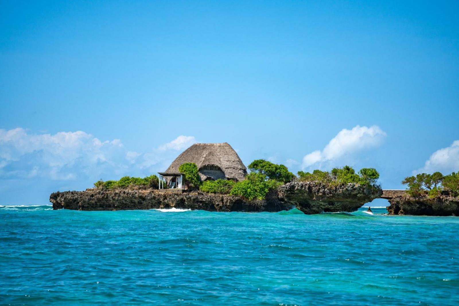 Chale Island Resort Укунда Экстерьер фото